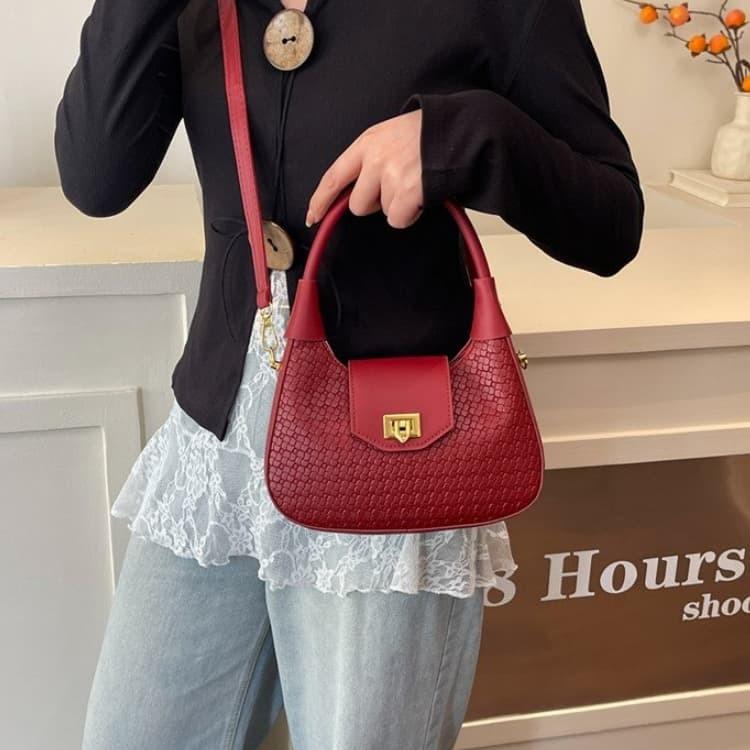 Απλή γυναικεία τσάντα ώμου tote