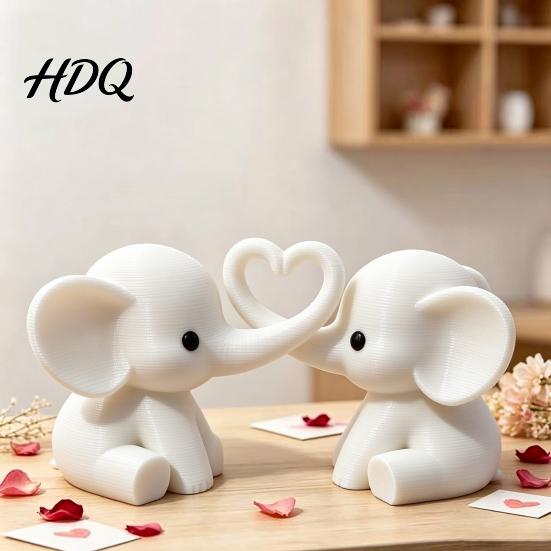 Heart Shaped Figurines Elephant Couple Ornaments Matte Resin Statue for Living Room Sweet Bedroom Decor Wedding Decor Romantic Desktop Sculpture
