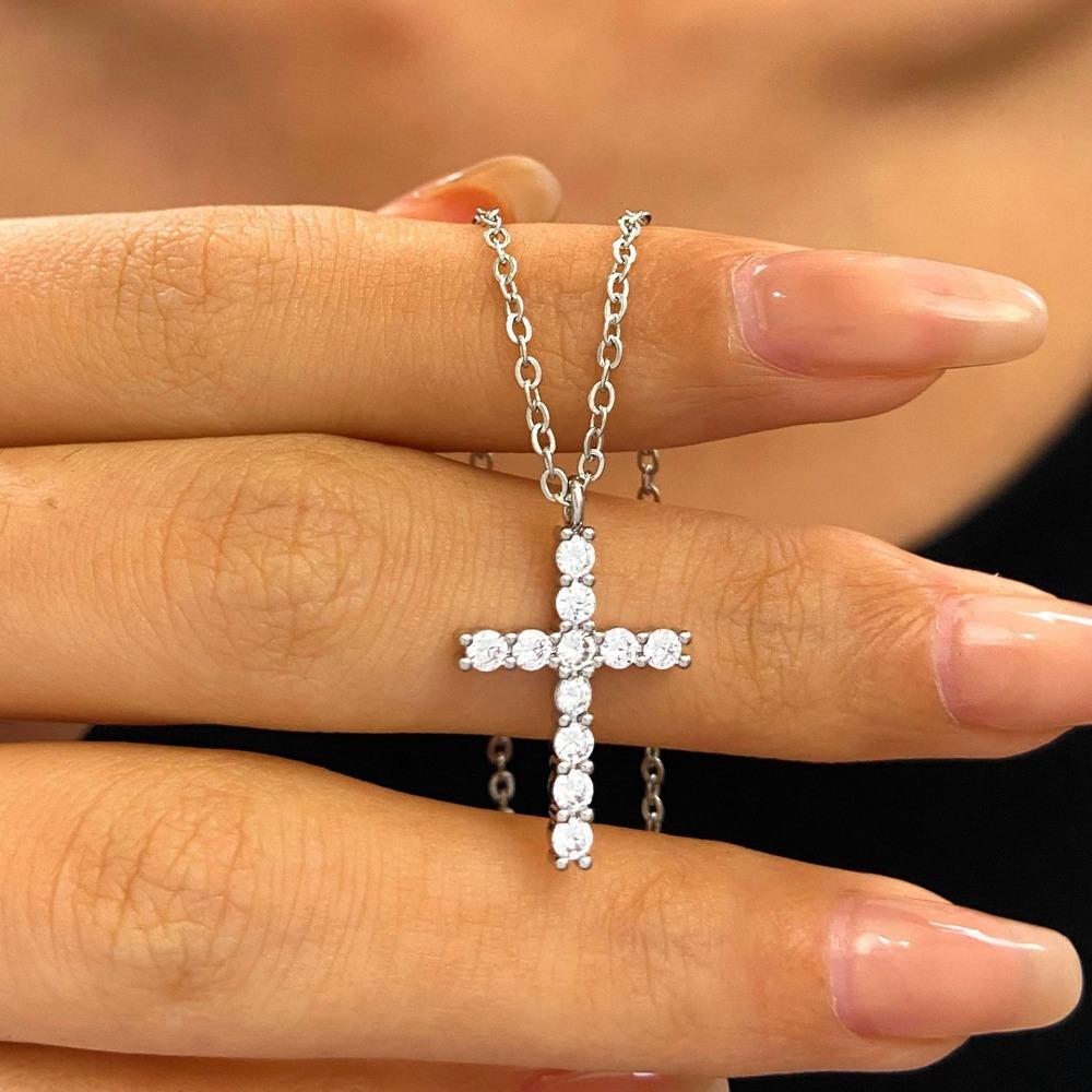 Elegant Rhinestone Inlaid Cross Pendant Necklace, Alloy Material, Simple Style, Daily and Party Decoration, Creative Gift