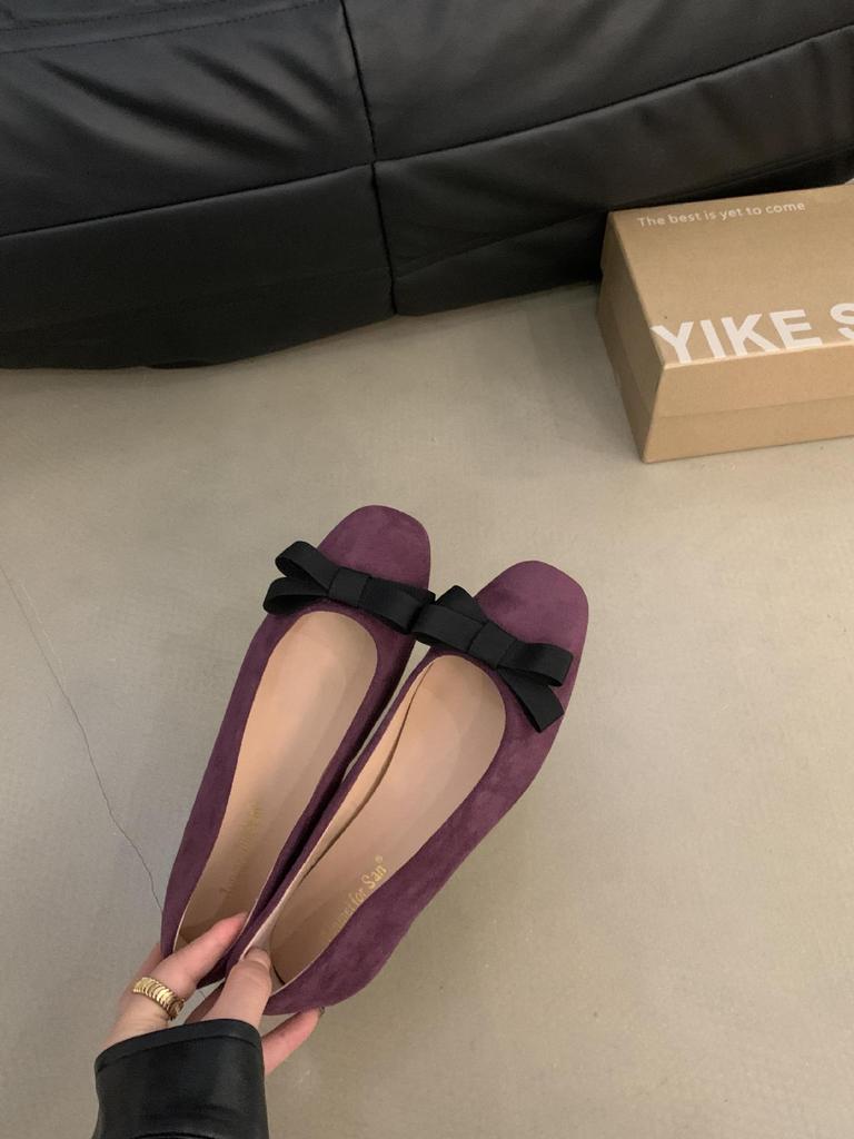 French Inner Height-increasing Patent Leather Bow Light Mouth Square Head Single Shoes Women's 2025 New Shoes Commuter Versatile Soft-soled Ladyshoes