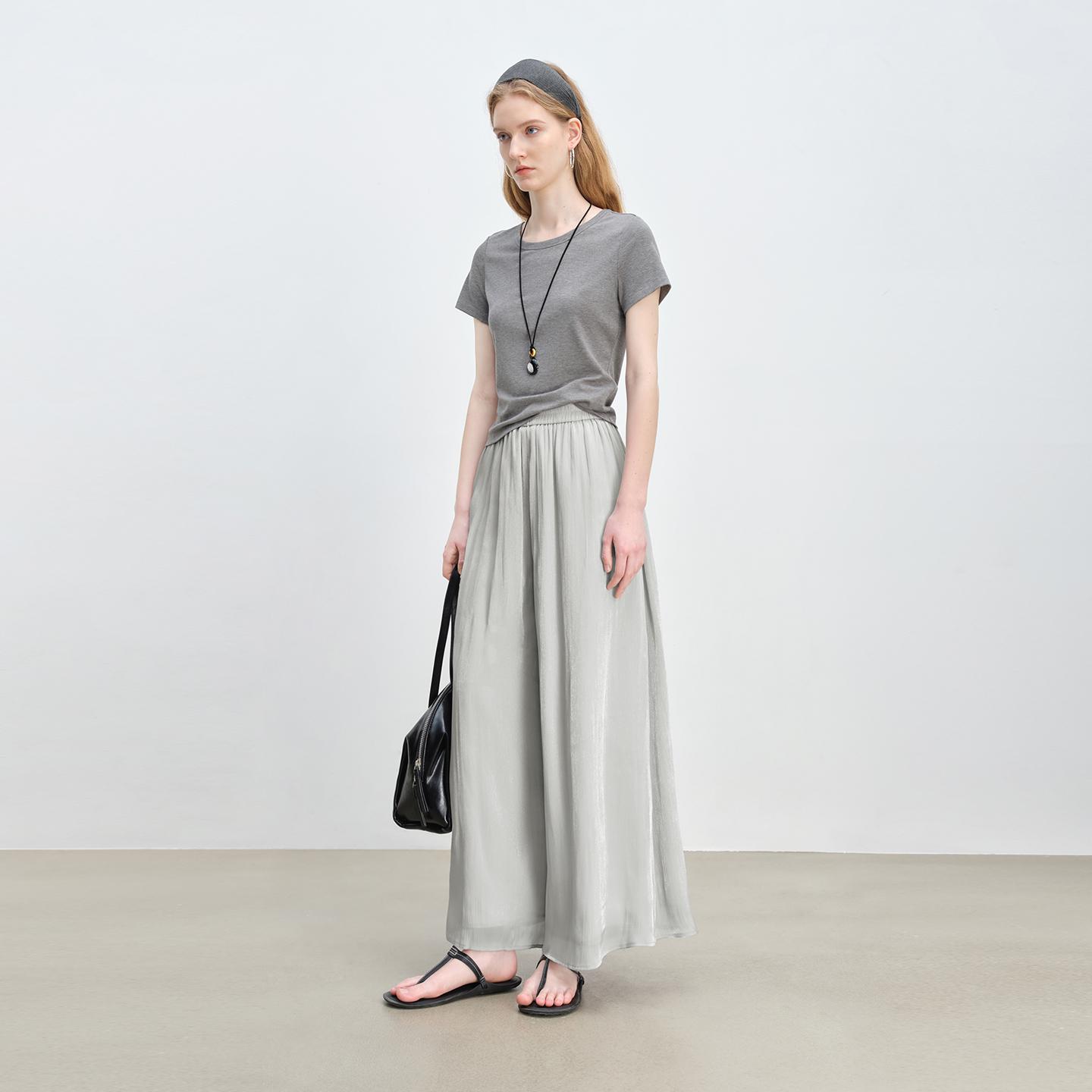 Petite Minimalist Slim Fit Round Neck Pink T-Shirt for Women - Short Sleeve Summer 2025 Edition S