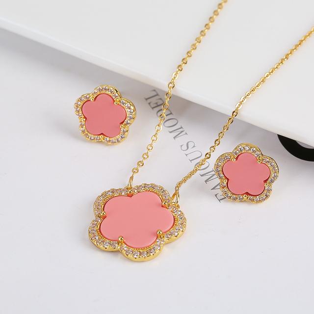 Top Quality Women Girls Five Leaf Flower Set Necklace Earrings Fashion Luxury Natural Stone Shell Set High Quality Zircon Gifts