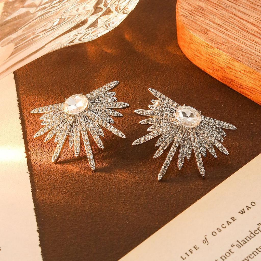 Fashion Personality Wings Full Diamond Earrings Exaggerated Sunflower Earrings High Sense Celebrity Ladies Earrings