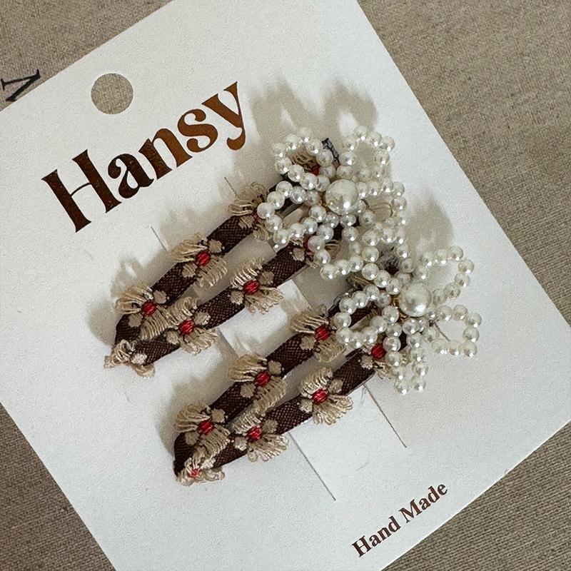 

Spring Floral Pearl Embroidery Hair Clip Set – Hairpin, BB Clip, and Bangs Accessory