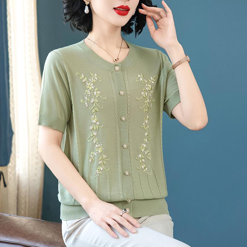

Stylish Embroidered Short-Sleeve T-shirt for Moms: Ice Silk Summer Top & Cardigan L (Recommended 80-100 jin) зелений