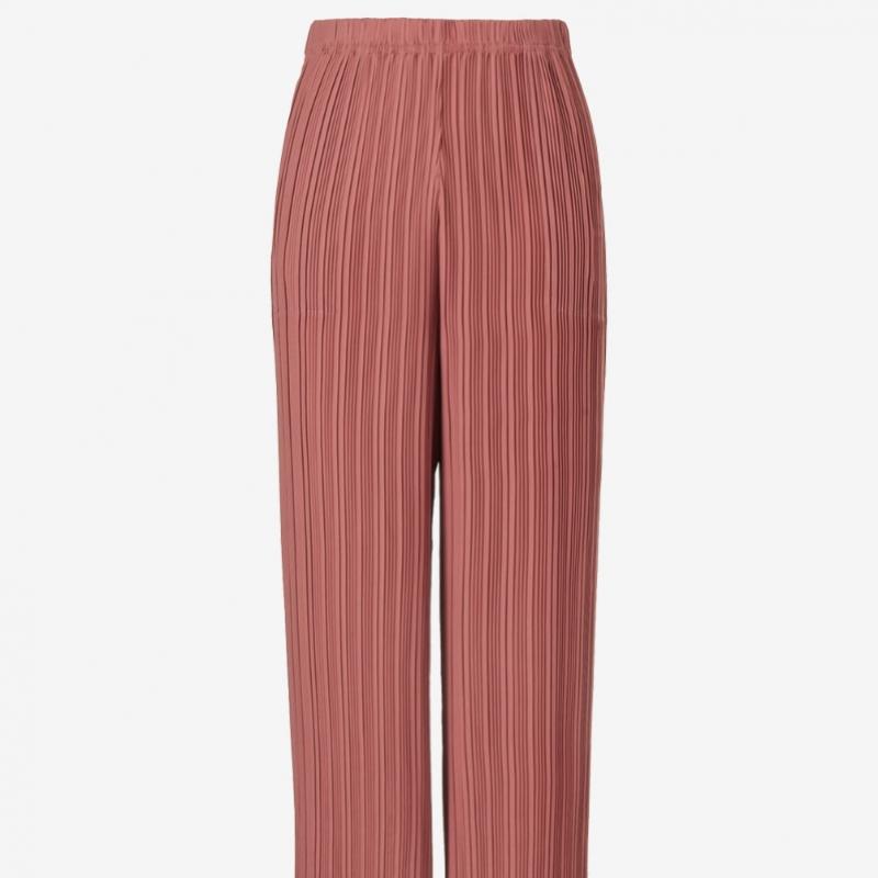 Pleats Me Straight 9          Eppts026012