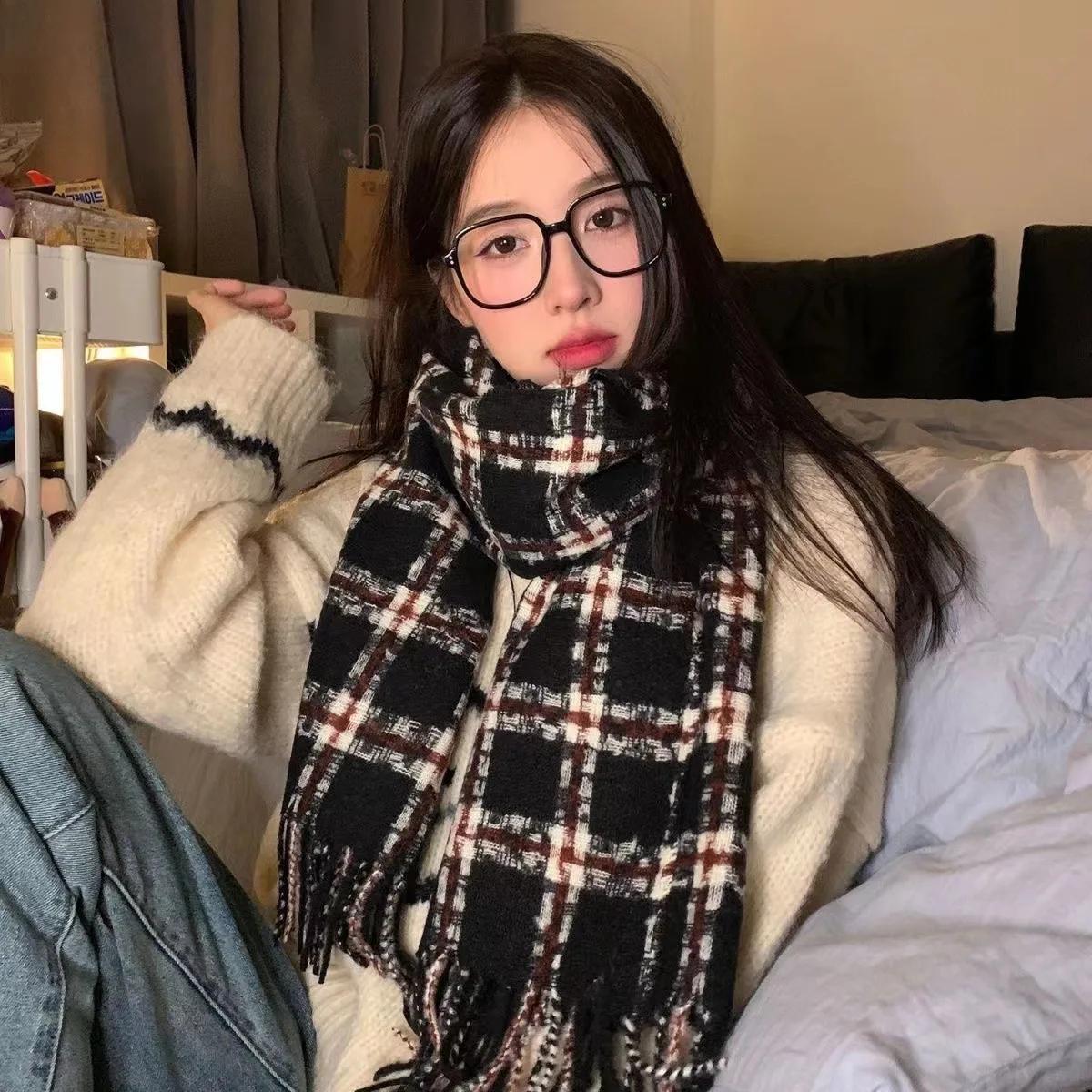 

Korean Fashion Women Winter Scarf Checkered Winter Thick Warm Shawl Long Scarf Fashionable Black Checkered Scarf Neckerchief