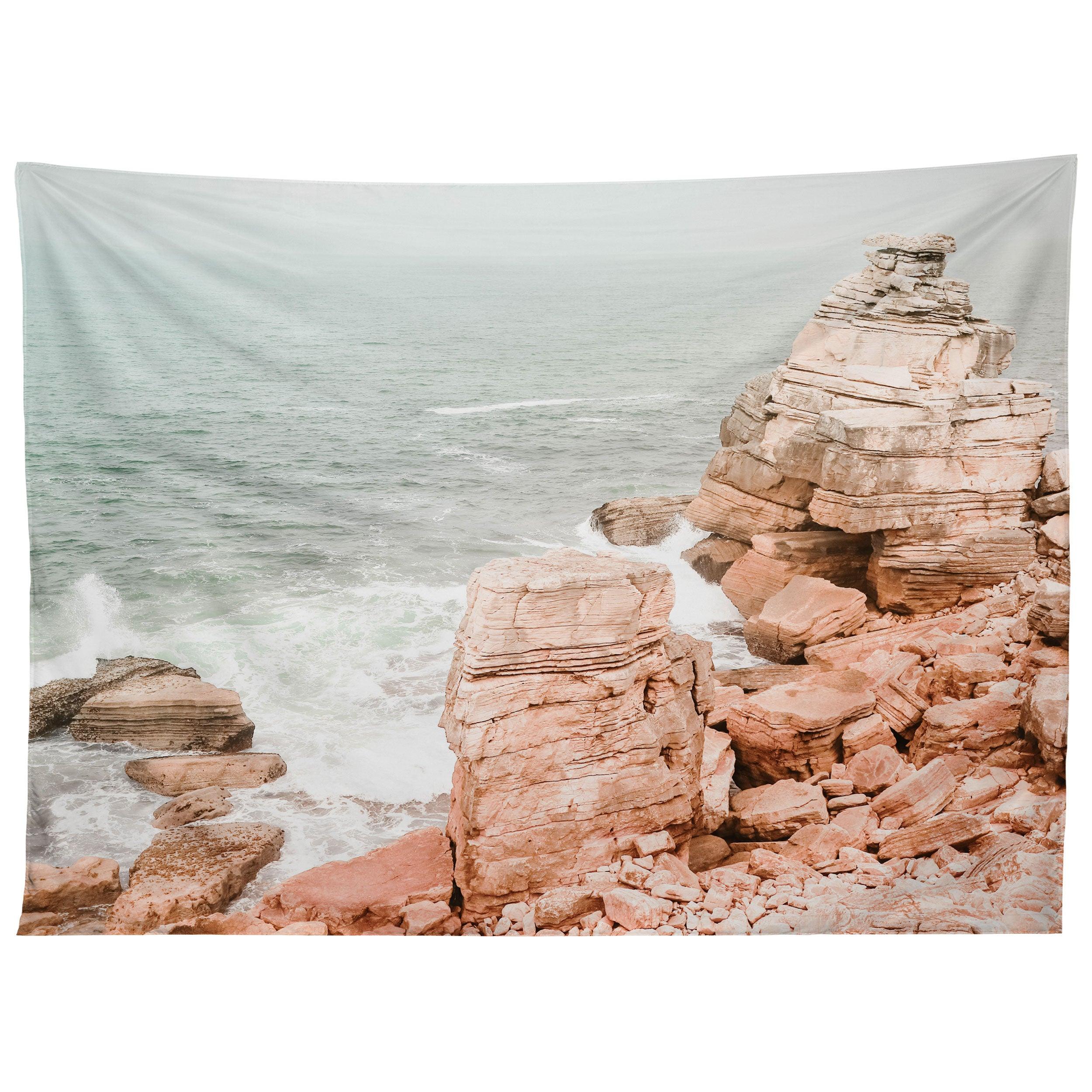 ROCKY COASTLINE tapestry 75x100 чёрный
