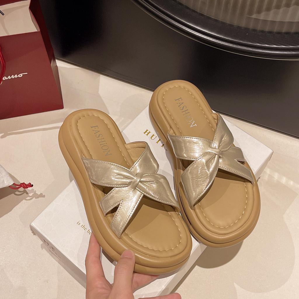 Pu Leather Thick-soled Beach Slippers Women's Shoes 2025 New Summer Wear High-end Cool Slippers with Skirts