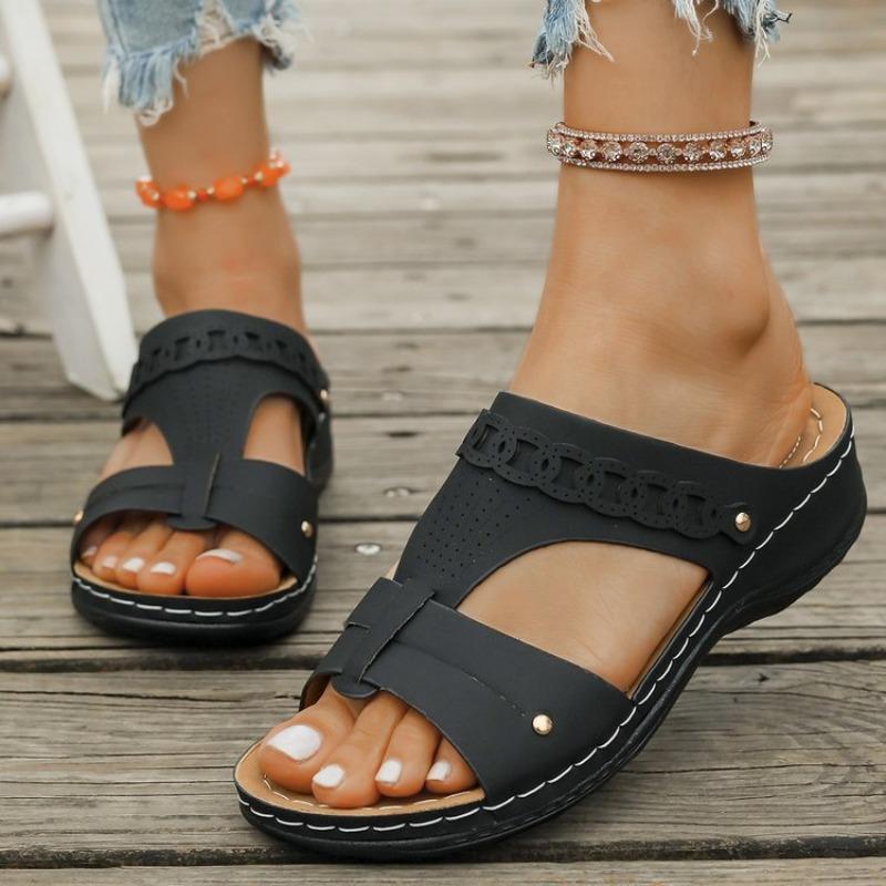 Solid Color Retro Thick-soled Wedge Heel Hollow Metal Rivet Car Line Slippers Women's Large Size Women's Sandals