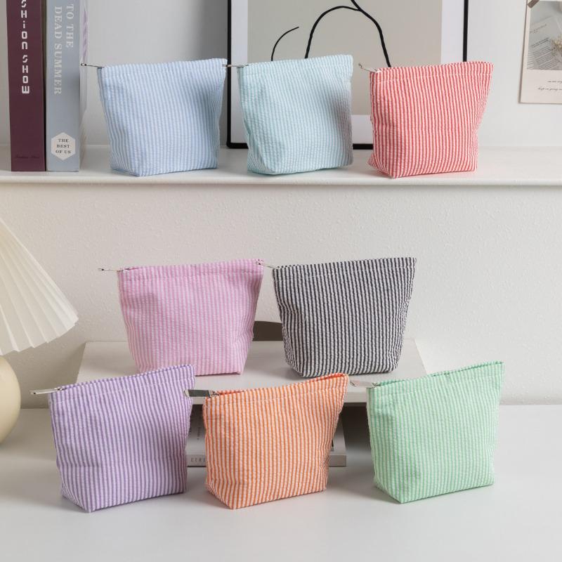 New Striped Clutch Cosmetic Bag for Women Girl Large Capacity Makeup Pouch Toiletries Bag Travel Outdoor Makeup Storage