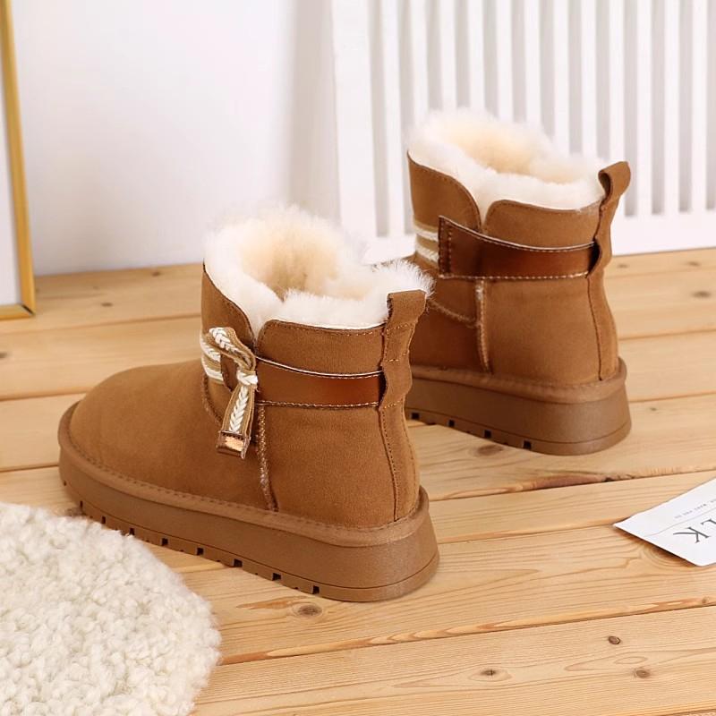 Fashion 2024 Long Plush Platform Snow Boots for Women Faux Suede Non Slip Cotton Padded Shoes Woman Winter Thick Soled Warm Ankle Boots