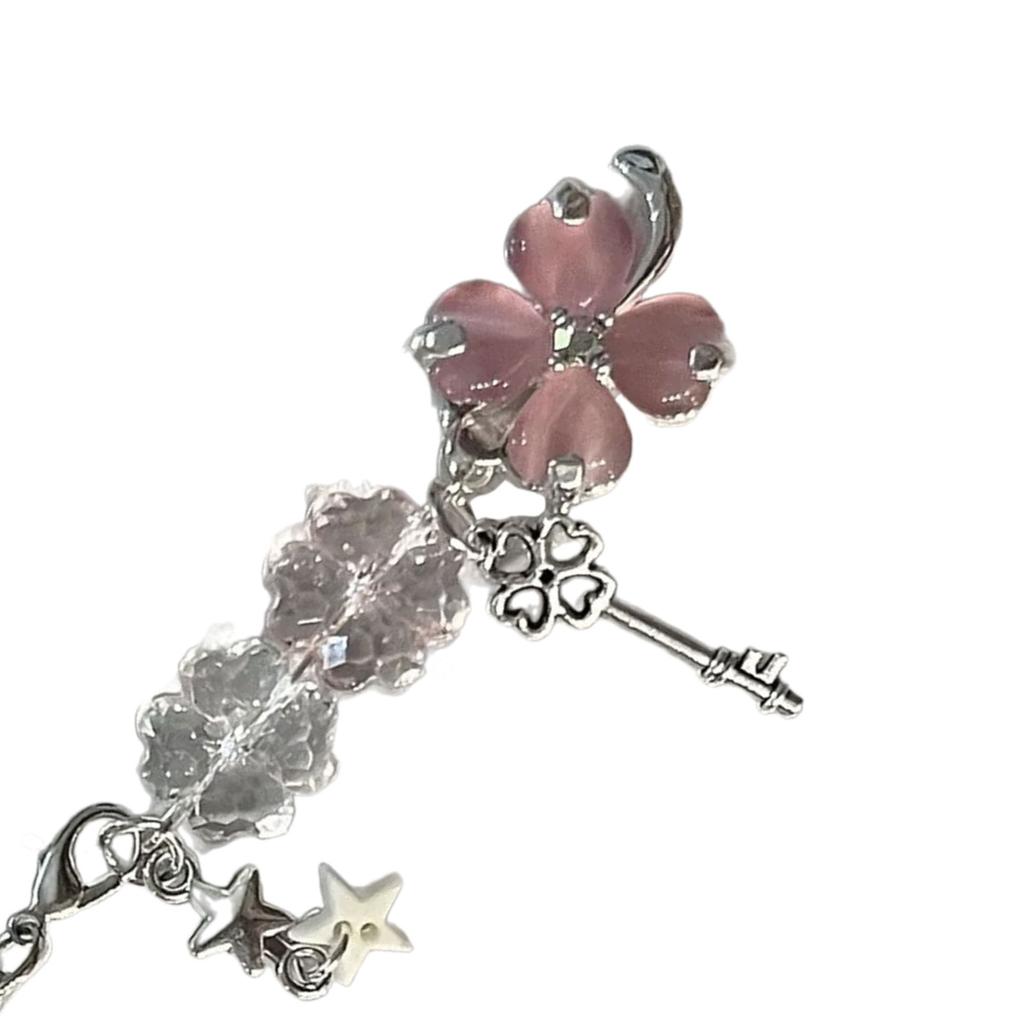 Four Leaf Clovers Pendant Keychain Unique Phone Strap Accessory Detachable Mobile Phone Charm for Good Luck Happiness