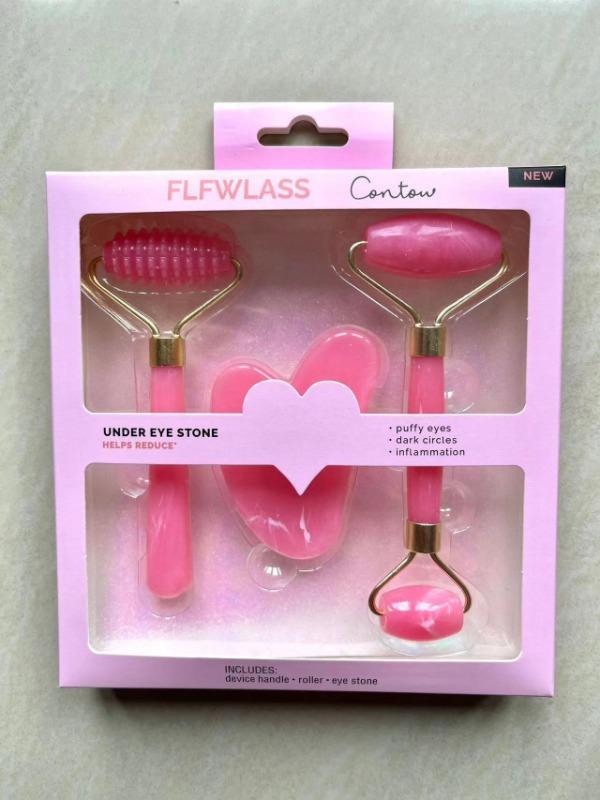 3Pcs Imitation Jade Thorn Roller Scraping Board 3-piece Set, Imitation Powder Crystal Heart-shaped Scraping Board Face Facial Massager