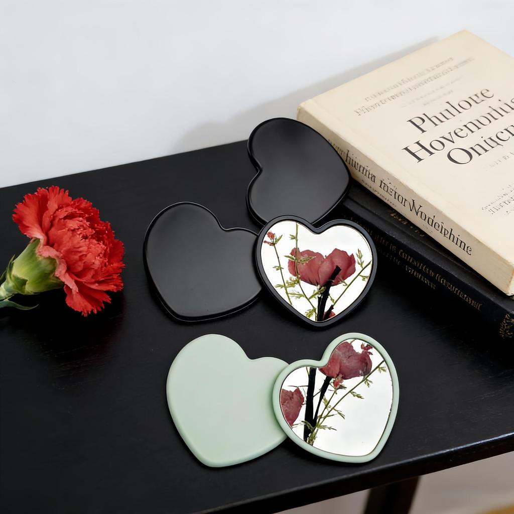 Heart-Shaped Portable Makeup Mirror: Minimalist Girly Pocket Vanity Mirror with HD Reflection