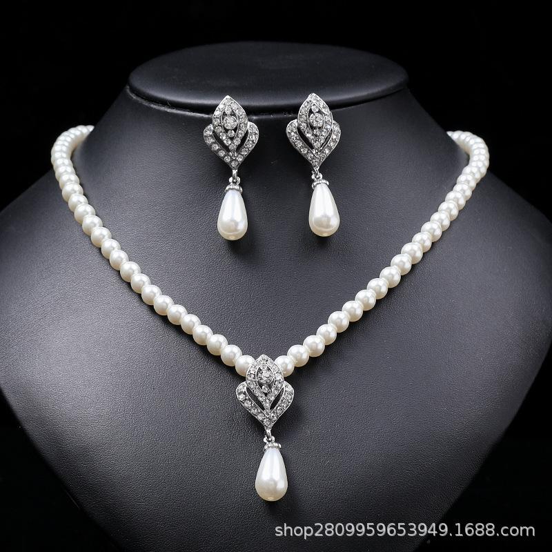 New Pearl Necklace Earrings Set Women's Versatile Sweater Chain Collarbone Chain Alloy 2442