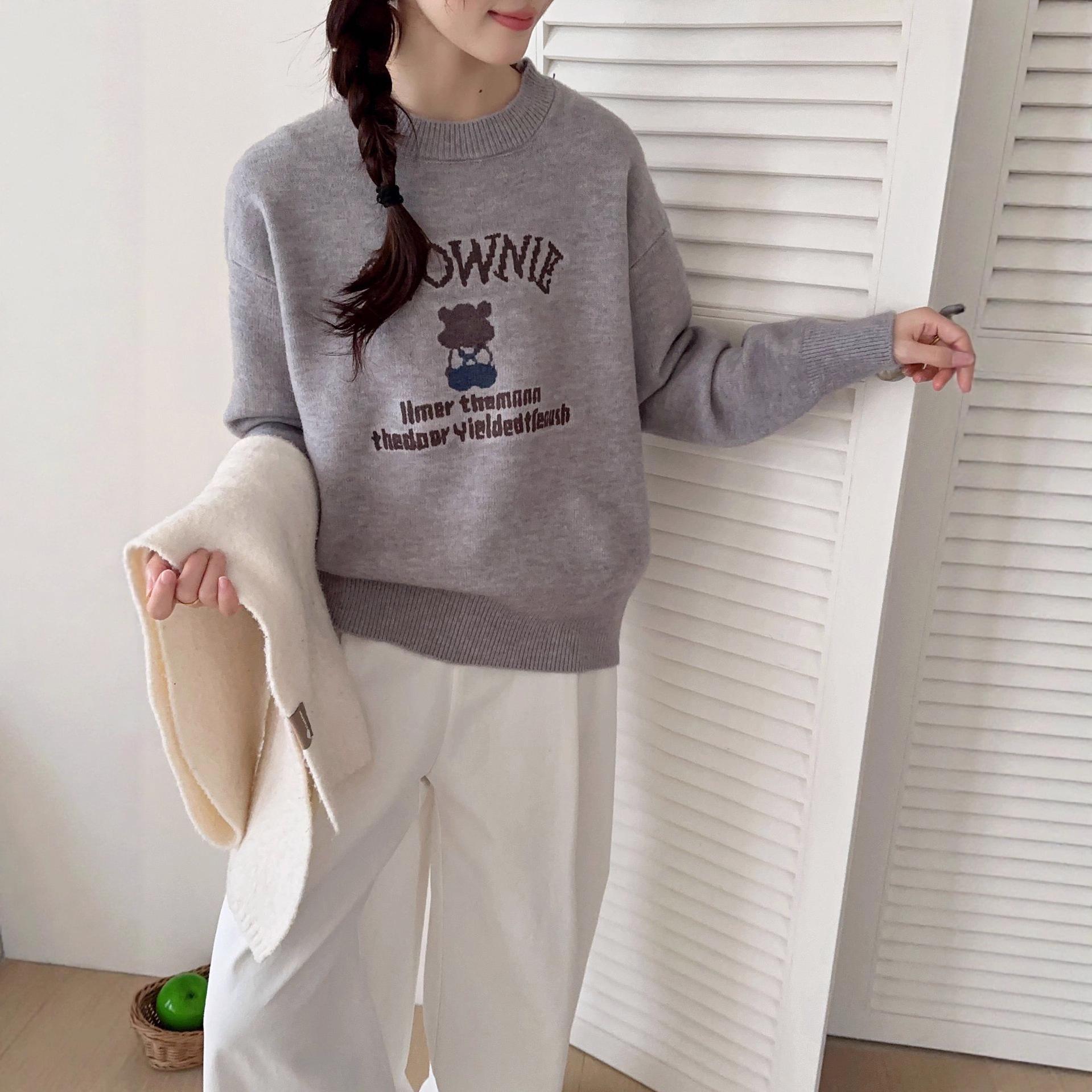 VASCO Women s Embroidered Bear Long Sleeve Knitted Sweater - Autumn/Winter Loose Top One Size