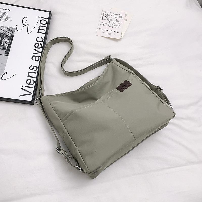 2025 new large-capacity leisure bag women's trend niche design tote bag light leisure foreign personality backpack