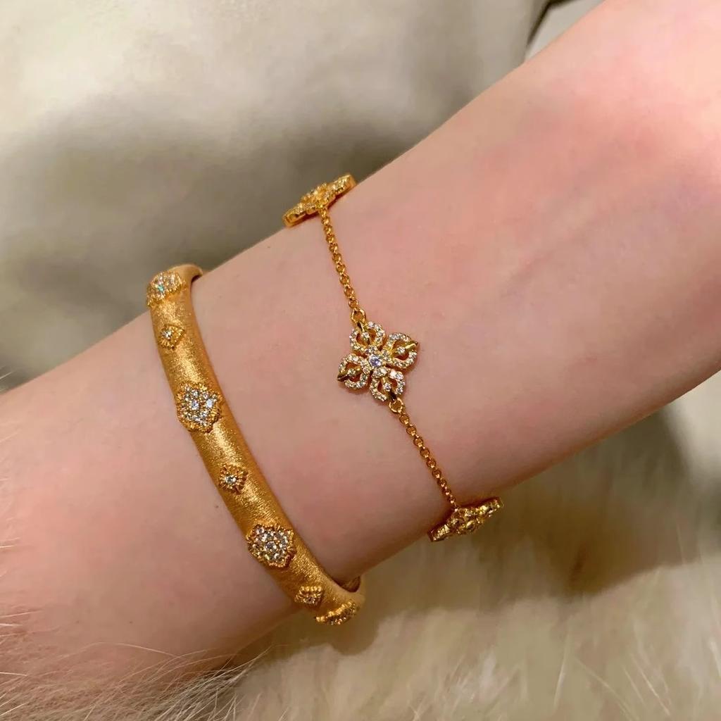 2026 New Gold Cross Pestle Zircon Diamond Chain Five Flower Bracelet Women's Niche Design New Chinese Bracelet Bracelet