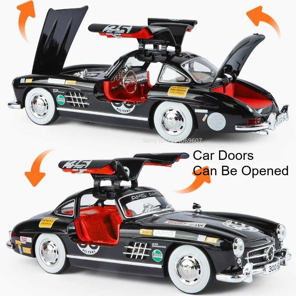 1:18 Scale 300SL Car Model Toy Alloy Die-cast Shock Absorption Doors Opened Sound Light Models Kids Collectible Ornaments