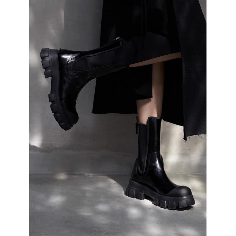 

British platform season medium tube Chelsea boots women s new models are popular today Martin boots leather short boots autumn and winter 40