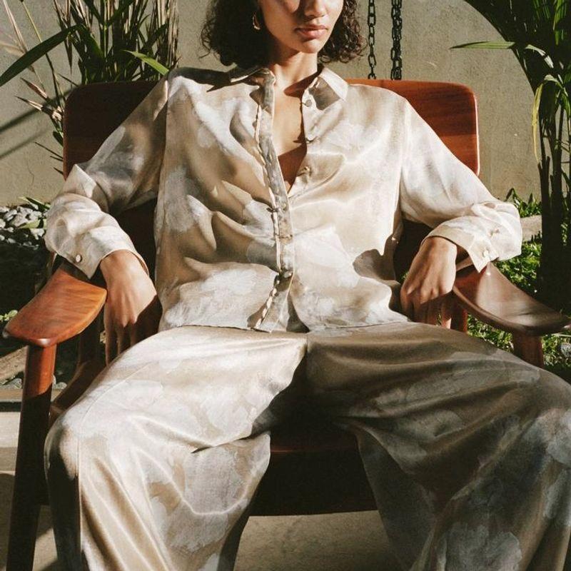 Spring New Two-Piece Suit Casual Pants 8799175 Flowers Print Silk Satin Textured Shirt 8925171