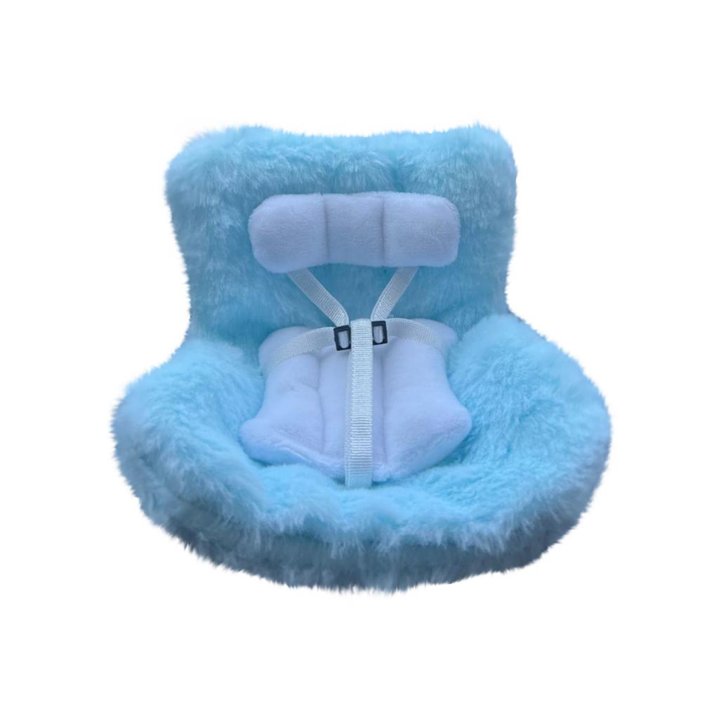 Autodekorationen, Autositz für Puppen, pelziges Kissen, lässt sich mit einem Sitz am Auto befestigen, inklusive Sitzbein für die Anzeige auf dem Schreibtisch