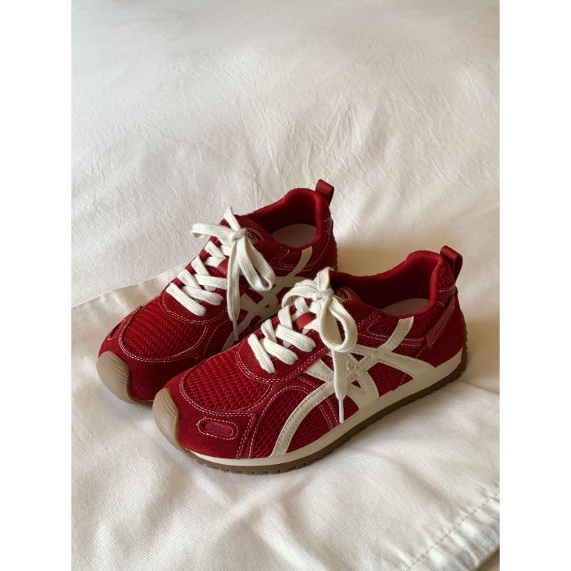 

Red retro color matching women s new mesh surface is breathable, comfortable and light for leisure sports 35 красный
