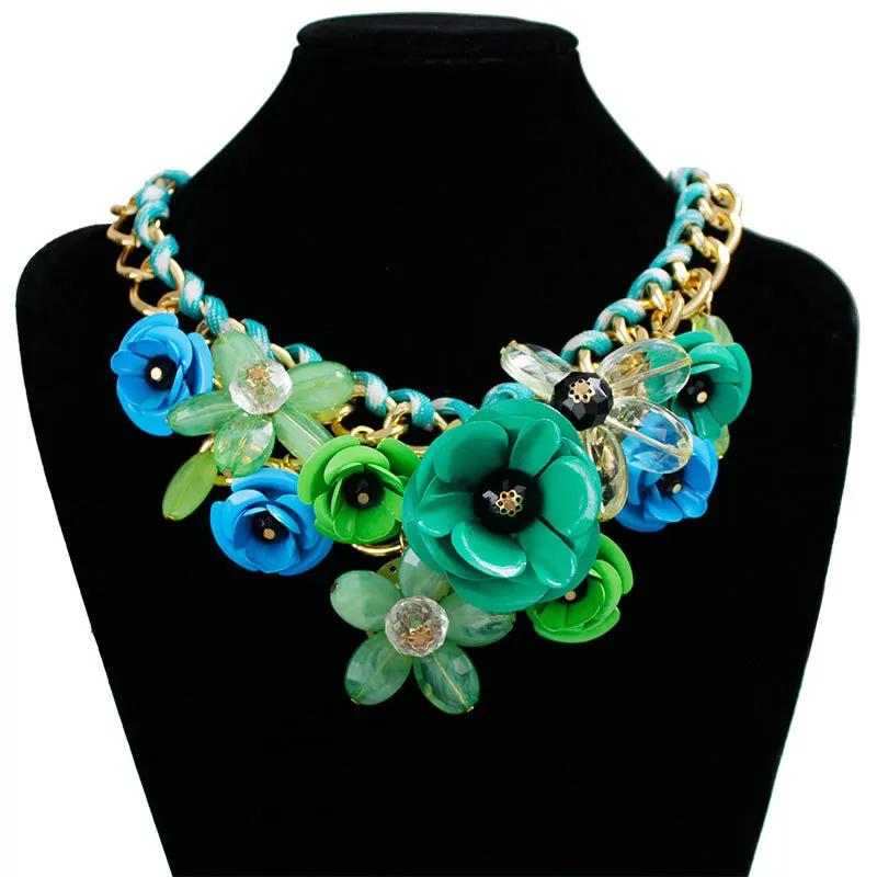 Collana con catena dorata stile punk, corda intrecciata, ciondolo fiore colorato, moda esagerata, stile nazionale, collana da street style