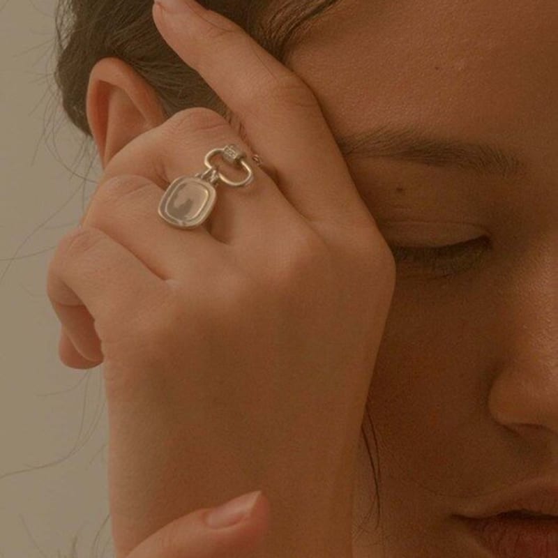 

HYEON.K BASIC CHARM RING GOLD