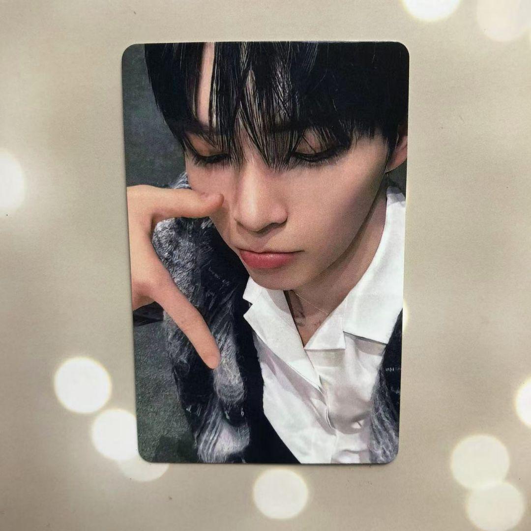 

[USED] ZB1 Rock-Paper-Scissors Loser Version Limited Edition Hanbin Trading Card