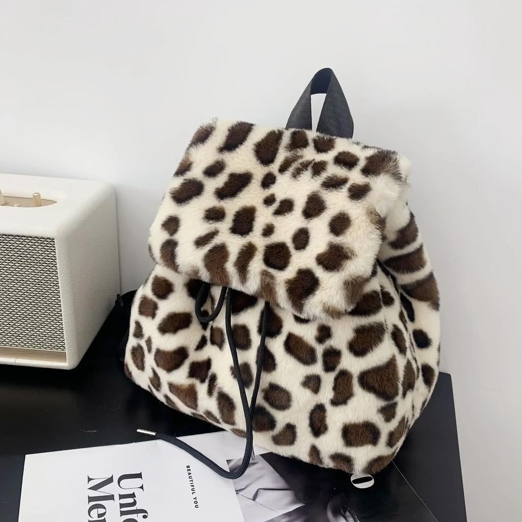 Solid Color Fake Fur Women's Backpack Fashi Large Capacity Plush Female Double Shoulder Bag Winter Girls Furry Tote Schoolbags