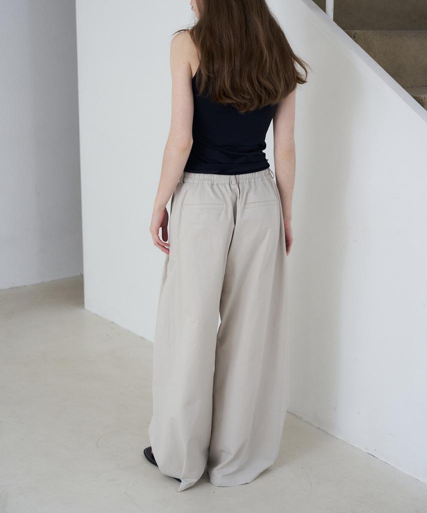 FROMWHERE Double-Pleat Pants L/Beige
