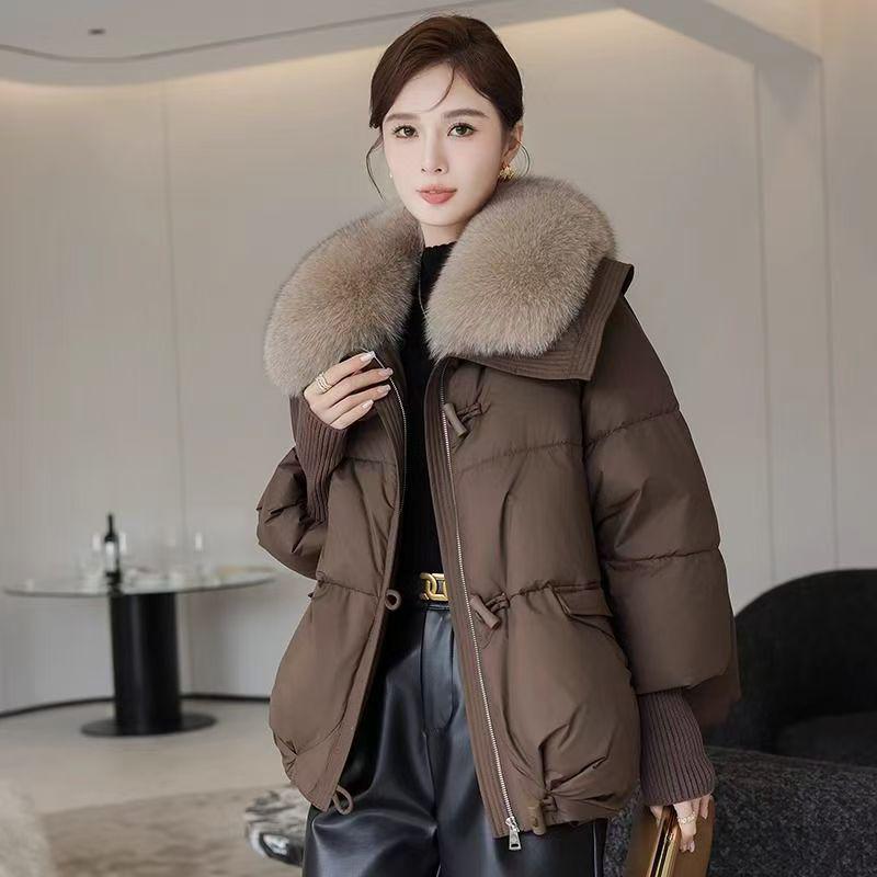 Women's Short Down Jacket: New Style Winter Cotton-Padded Coat with Large Fur Collar, High-End Design.