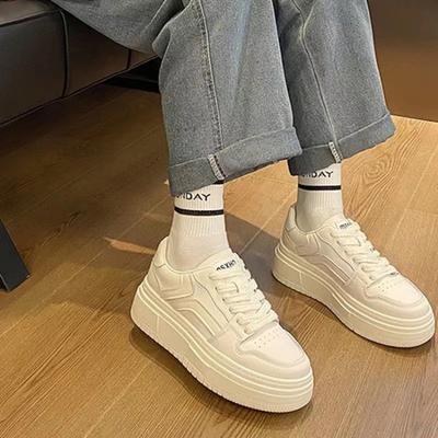 Încălțăminte pentru femei – Adidaşi