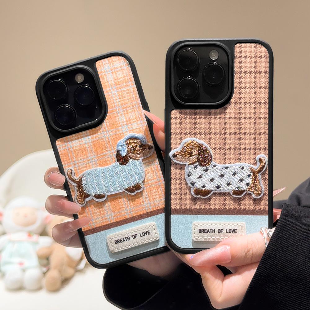 Autumn and winter ins dachshund dog leather pattern mobile phone case for Apple 17Promax protective case iPhone15/16/14