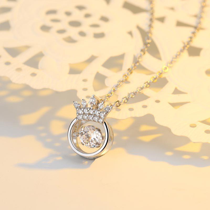 Jewelry Crown Beating Necklace Women's Fashion Jewelry Light Luxury Accessories Pendant Collarbone Chain Women