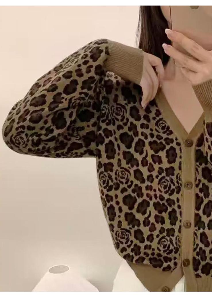 Women's Wool Leopard Print V-Neck Cardigan - Thickened for Autumn & Winter, Stylish & Versatile Slimming Design