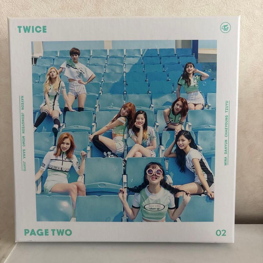 [USED] Price reduced! TWICE PAGE TWO album with all items