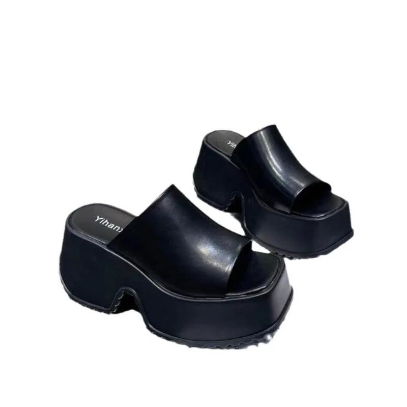 Fashion 2024 Thick Bottom Waterproof Platform Women's Slippers Fashion and Elegant Open Toed Slippers for Women