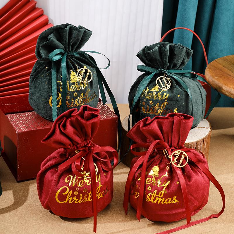 Xiaohongshu 2025 Velvet Drawstring Apple Gift Bag – Christmas Eve Hot Seller