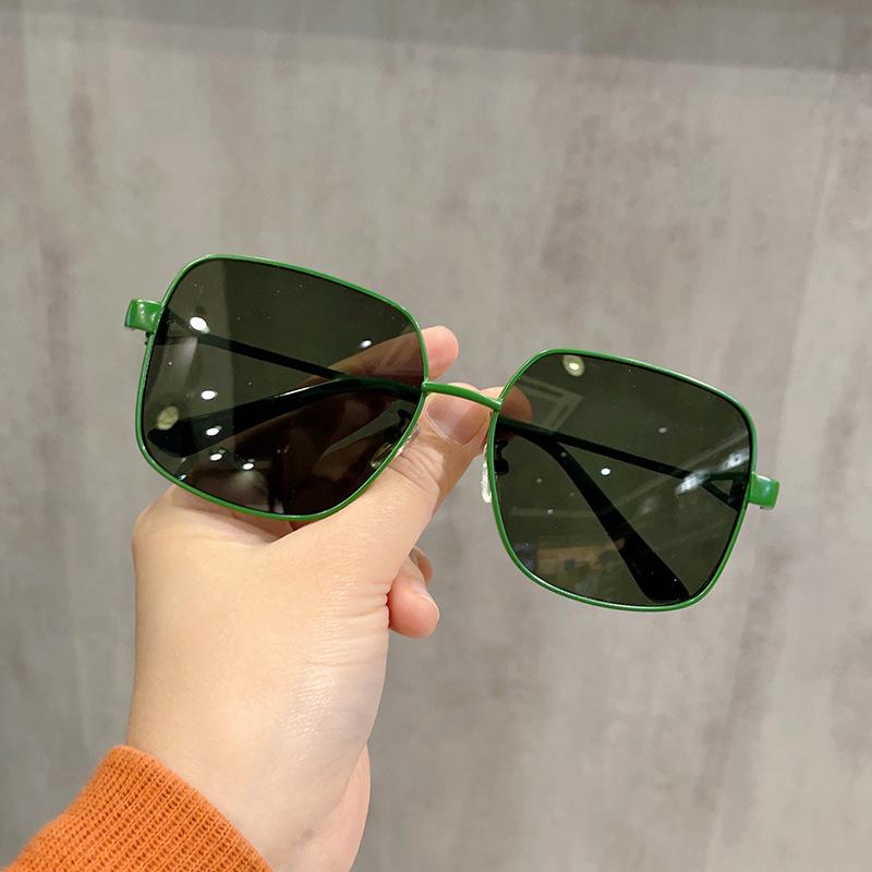 Hip Hop Style Sunglasses Man Woman Square Shape Metal Frame Sunglasses Women UV400 Protection Male Female Sun Glasses