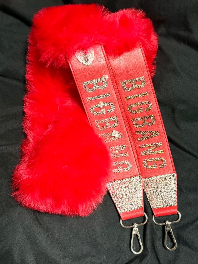 [Б/У] BIGBANG Меховой плечевой ремень SOL