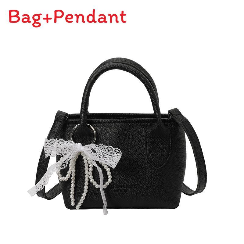 Minimalist Leather Shoulder Bag For Women With Stitching Details And Pearl Chain