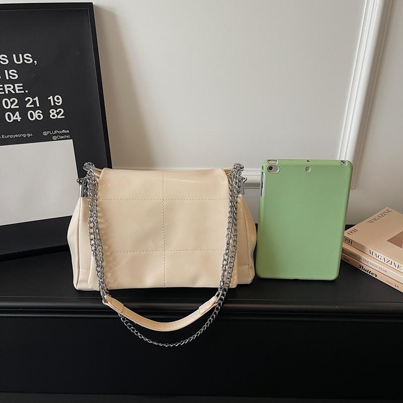 Underarm Bag Large Capacity Chain Tote Bag Women's Commuter Shoulder Crossbody Bag