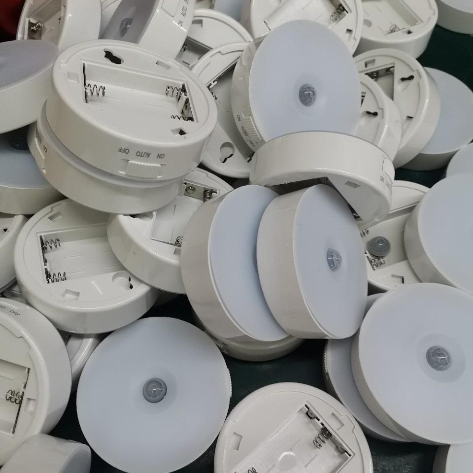 Magnetische runde LED-Bewegungssensor-Tischleuchte & Nachtlicht