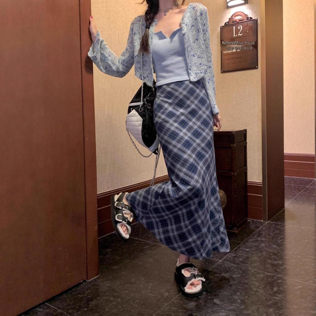 Women's Retro Blue Plaid High-Waist Fishtail Skirt – Korean Style, Slimming Mid-Length, Versatile for Autumn