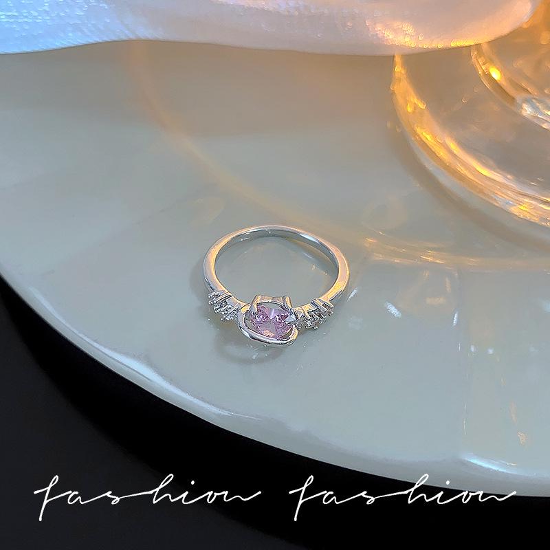 Elegant Butterfly Zircon Silver Ring: Women's High-End Luxury Style Jewelry