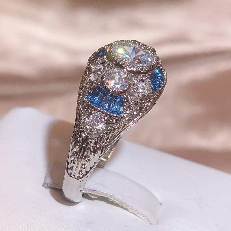 New Fashion Woman Man Party Wedding Gift Luxury Oval White Blue Topaz Zircon 18KT White Gold Ring