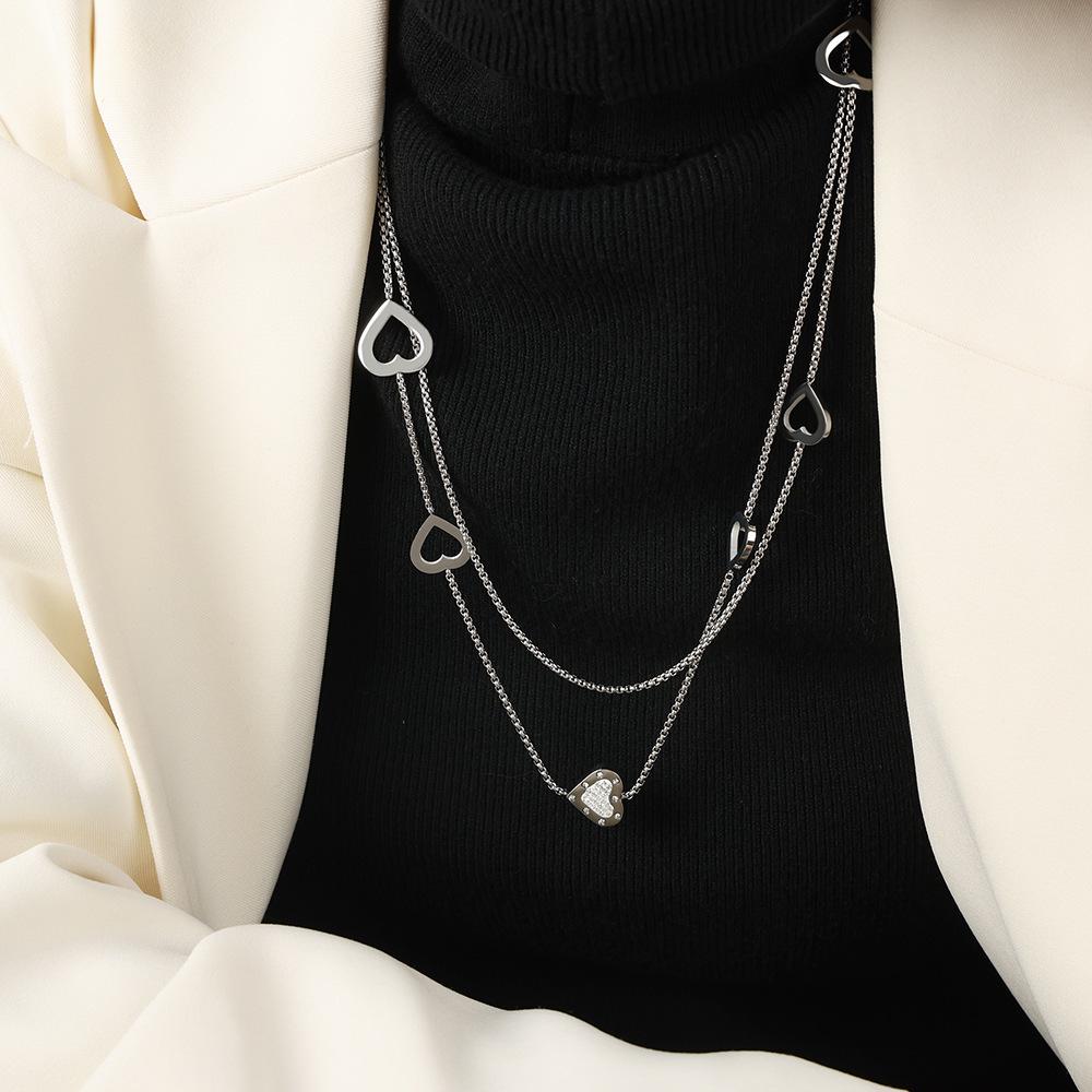 18K Gold Titanium Steel Heart Necklace with Cubic Zirconia Inlay - Elegant Heart-Shaped Sweater Chain for Women